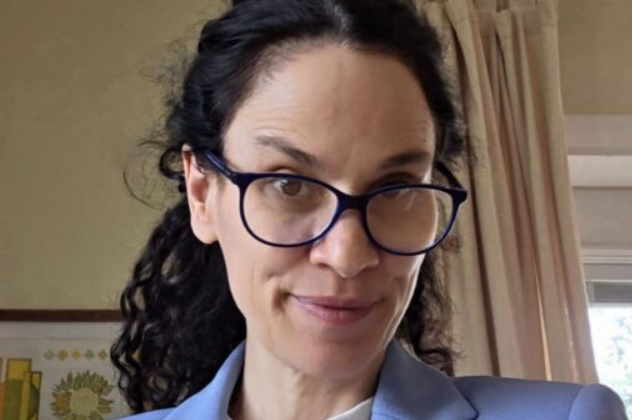 Dr Sharon Shahaf